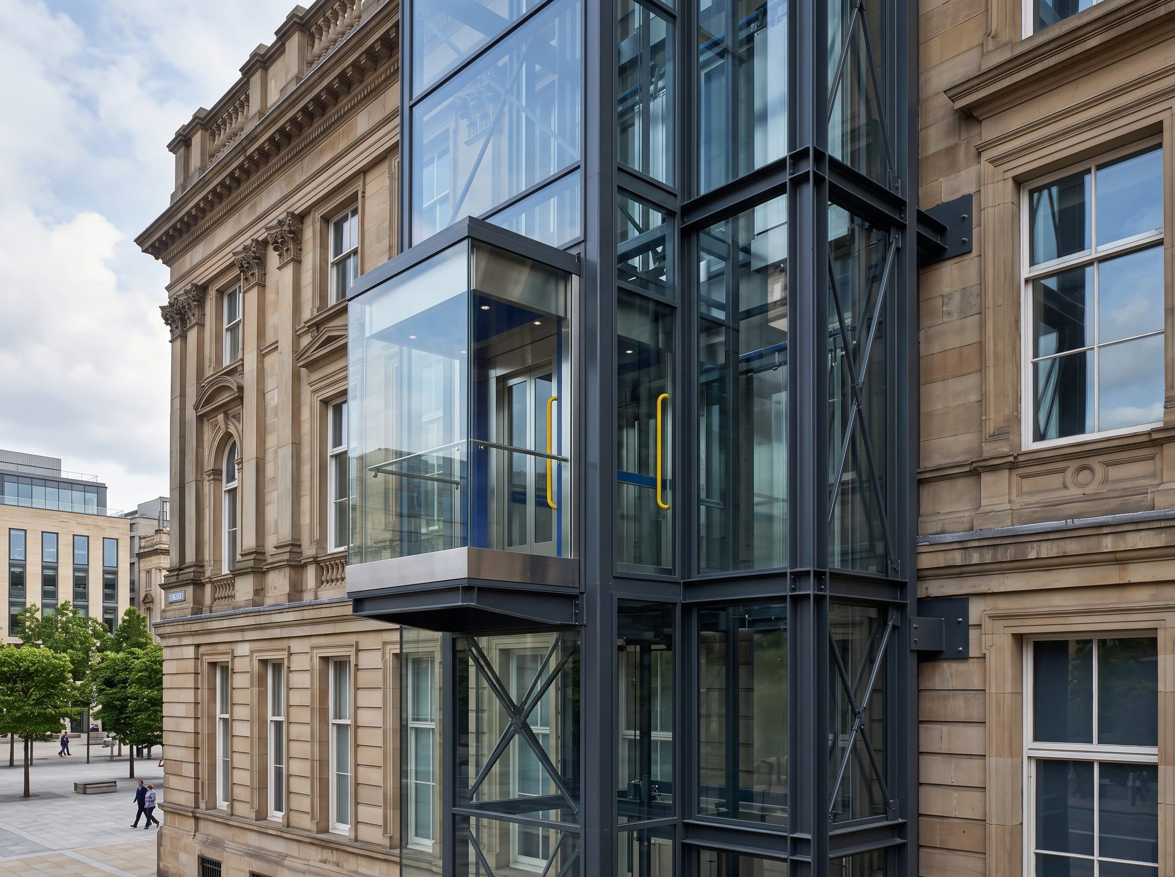 Réalisation LiftTech : Ascenseur panoramique PMR — Hôtel de Ville de Diekirch